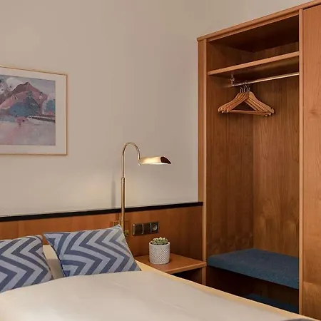 Ringhotel Neustatter Hof 4*