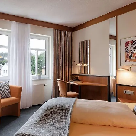Ringhotel Neustatter Hof 4*