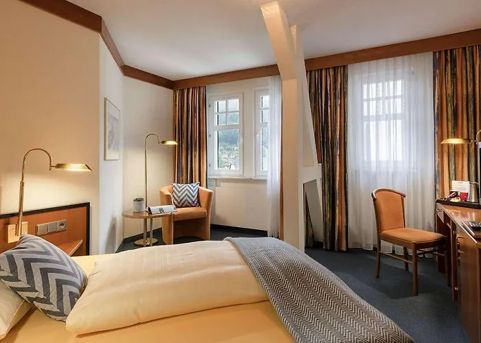 Hotel Ringhotel Neustatter Hof 4*