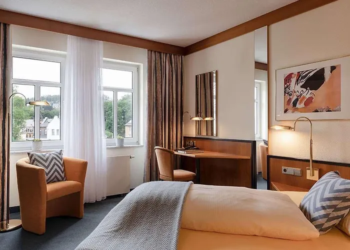Ringhotel Neustatter Hof 4*
